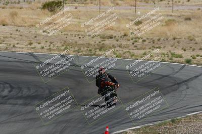 media/Apr-20-2025-AHRMA (Sun) [[393a79c373]]/Race/Group 10/Turn 4b/